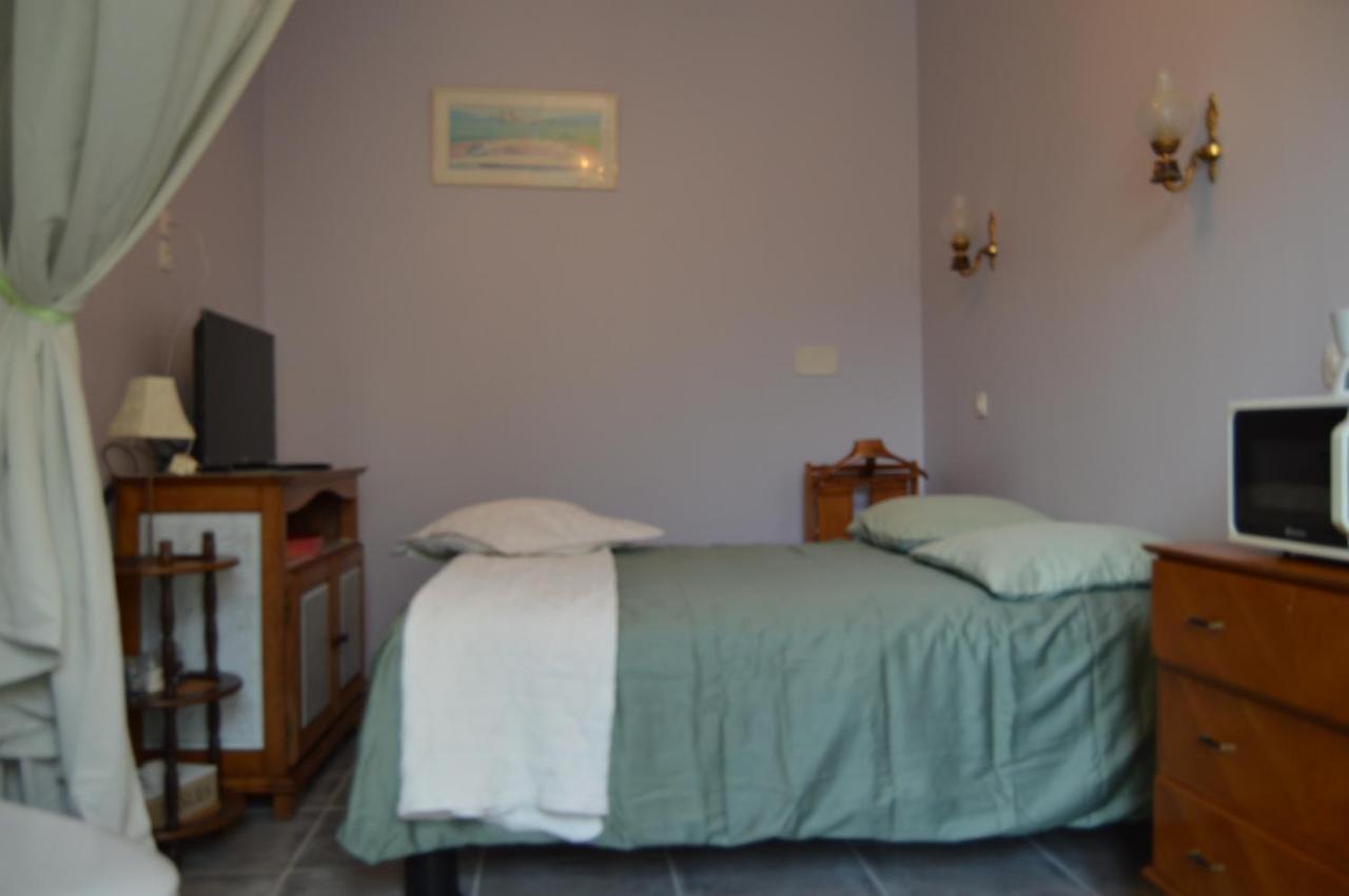 Chambre Charentaise Vars  Eksteriør billede